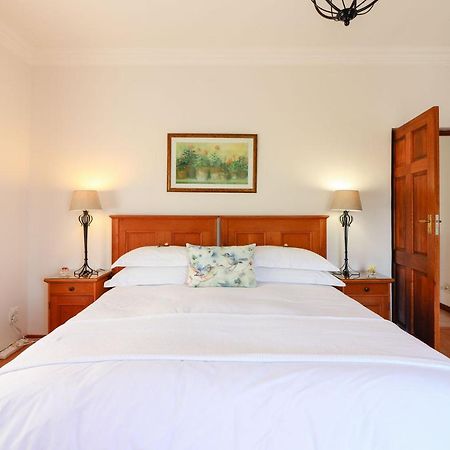 A Tuscan Villa Guest House Фіш-Гоек Екстер'єр фото