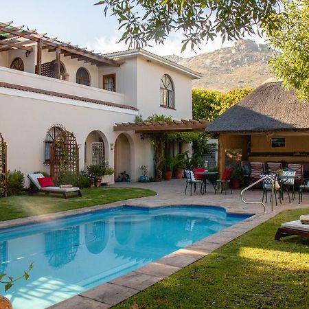 A Tuscan Villa Guest House Фіш-Гоек Екстер'єр фото